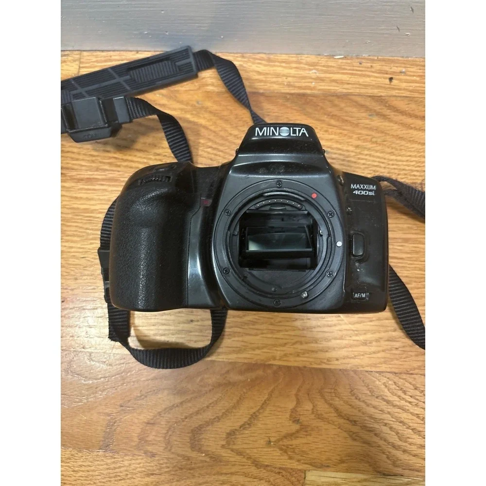 Minolta Maxxum 400si 35mm SLR Film Camera Body Black  Autofocus  Untested